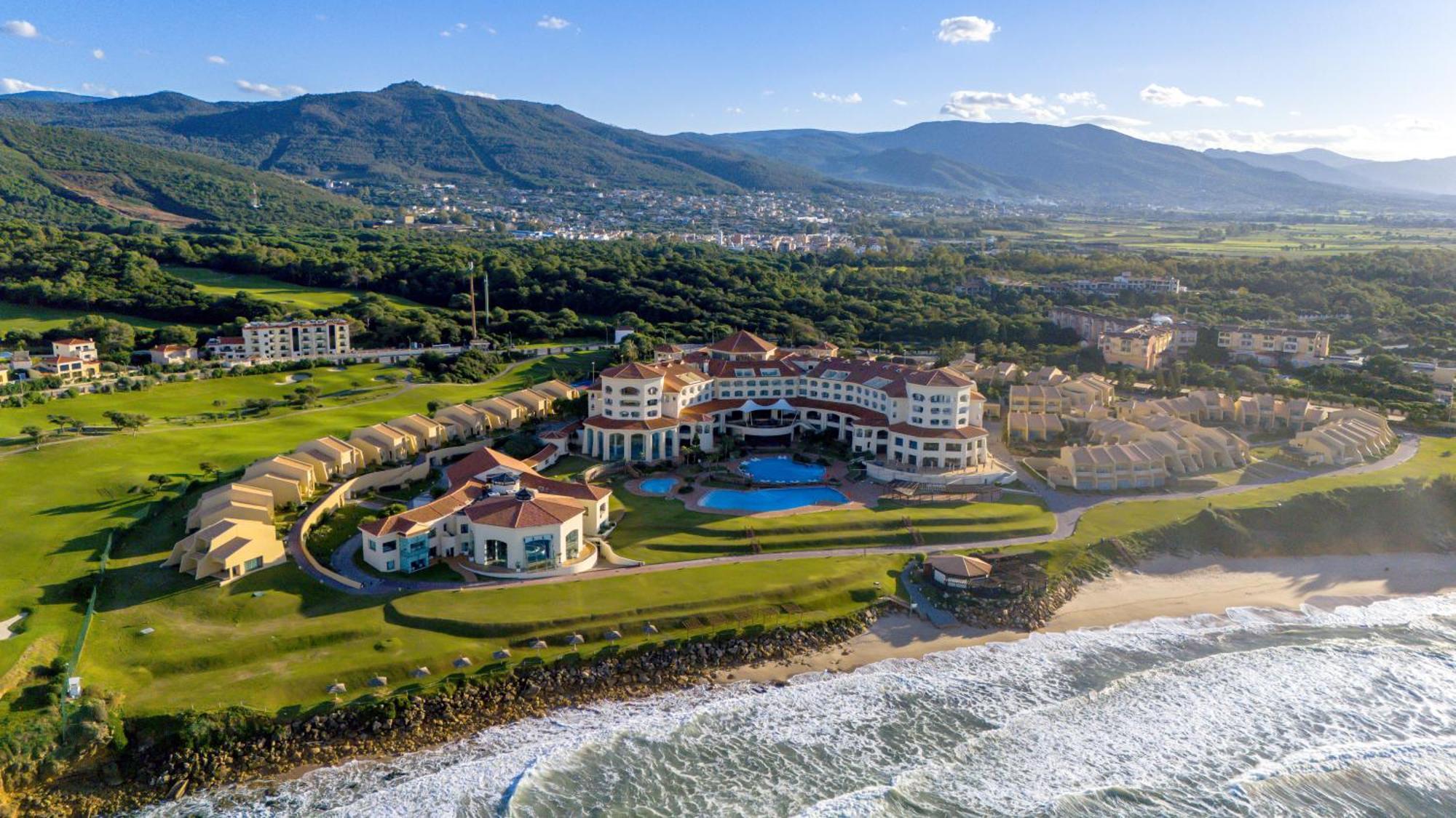 Hotel La Cigale Tabarka Exterior foto Aerial view of the resort